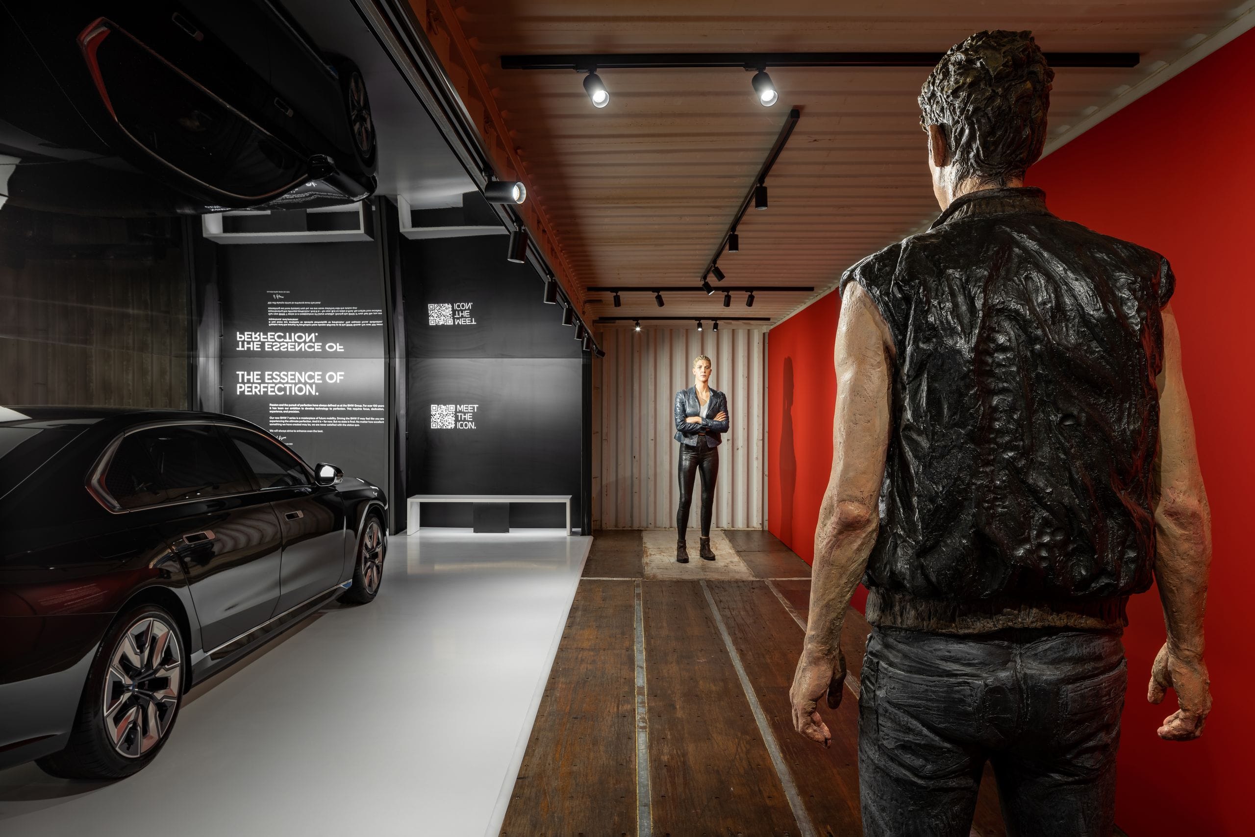 BMW i7 interior sculptures