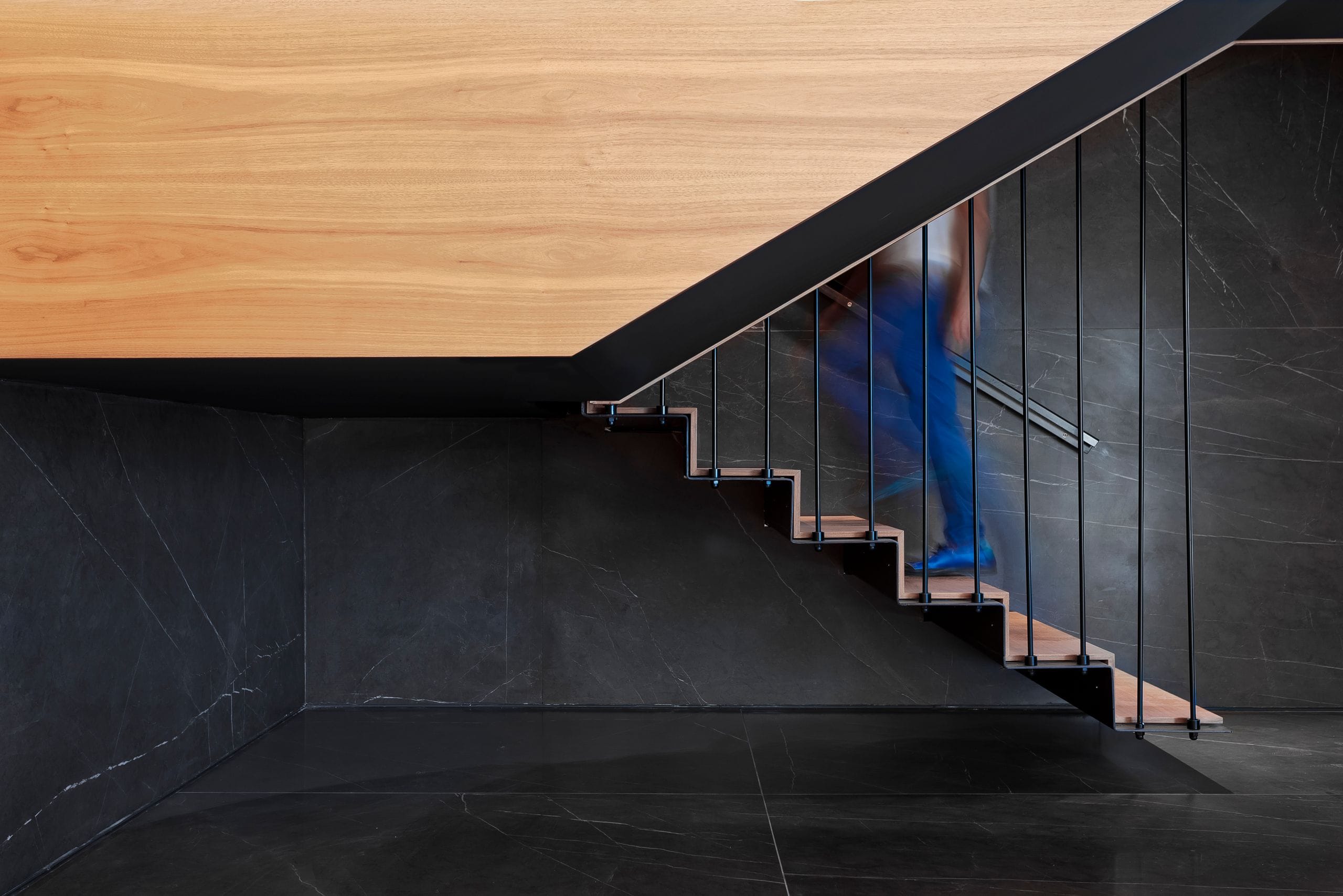 SARACAKIS_EISODOS_stair